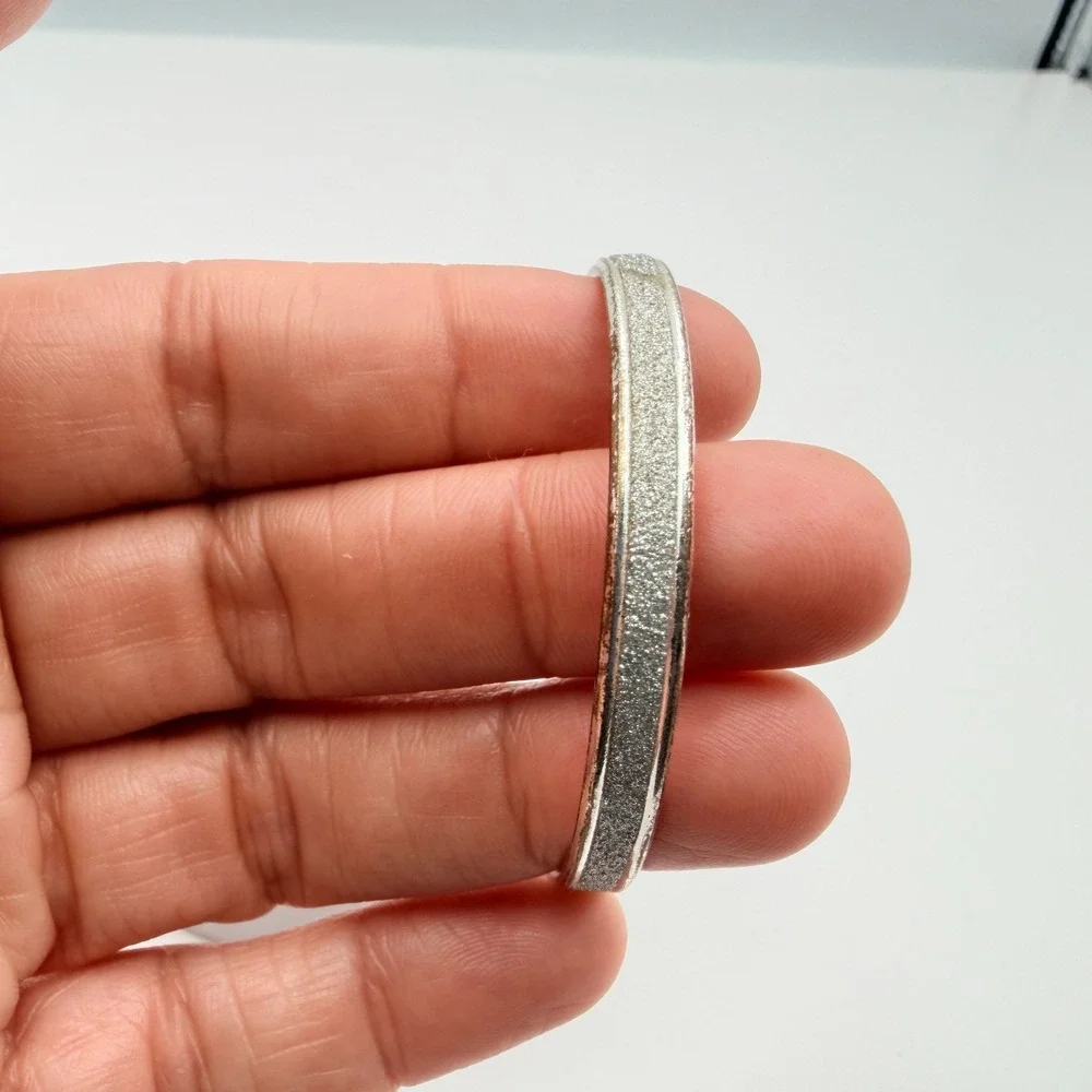Vintage 90s Silver Tone Glitter Texture‎ Bangle Bracelet Boho Minimalist Jewelry